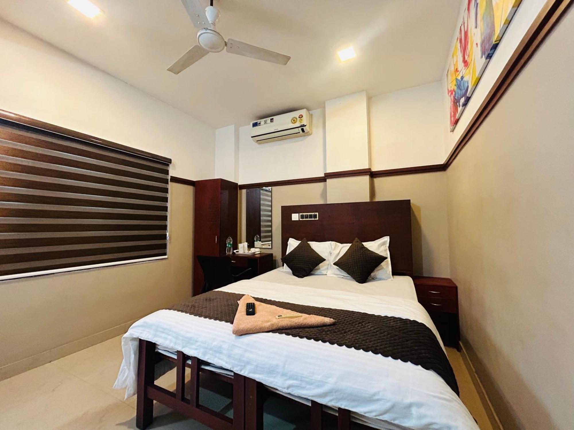 Rio Rooms Medical College Kozhikode Exterior photo