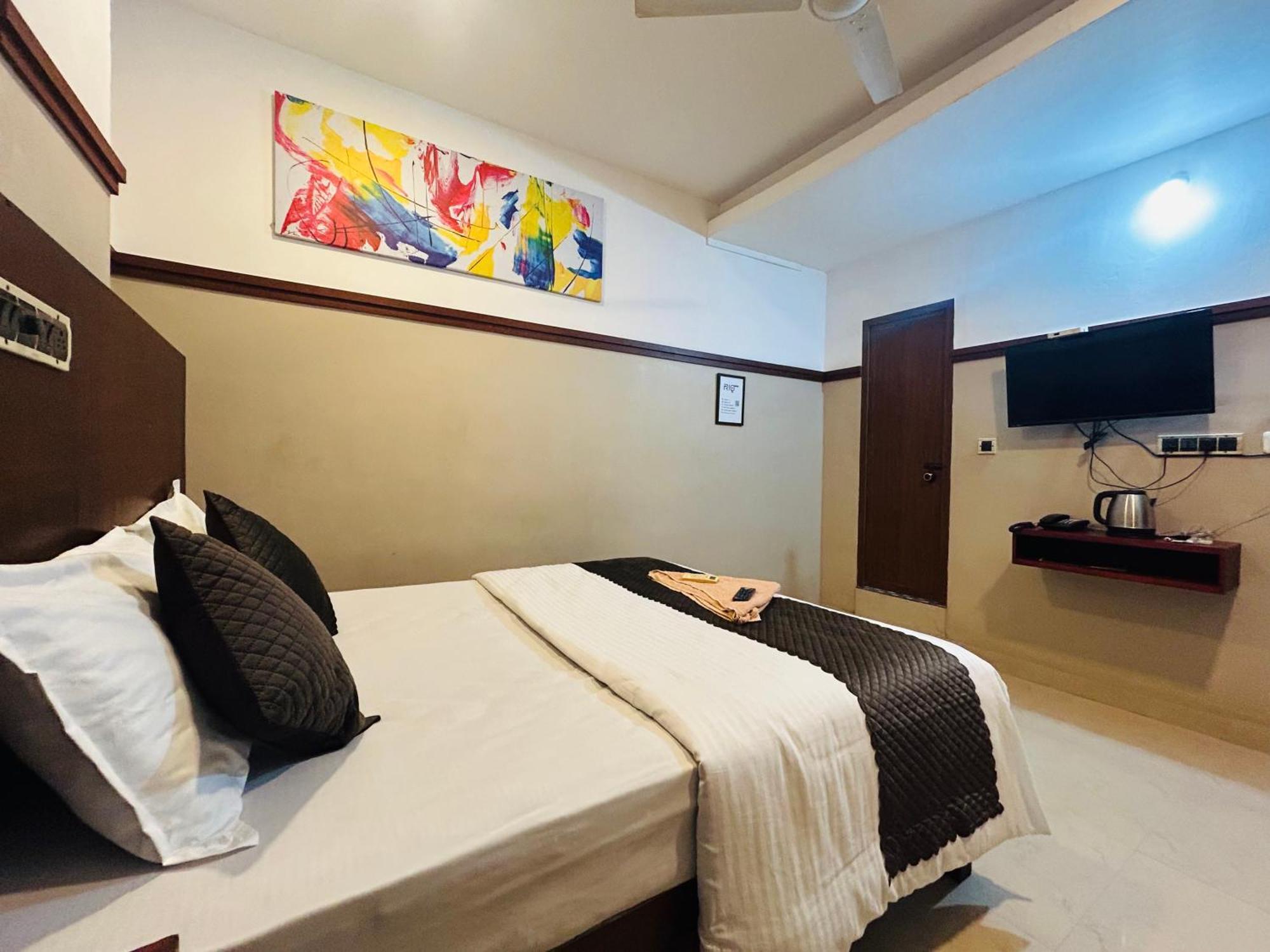 Rio Rooms Medical College Kozhikode Exterior photo