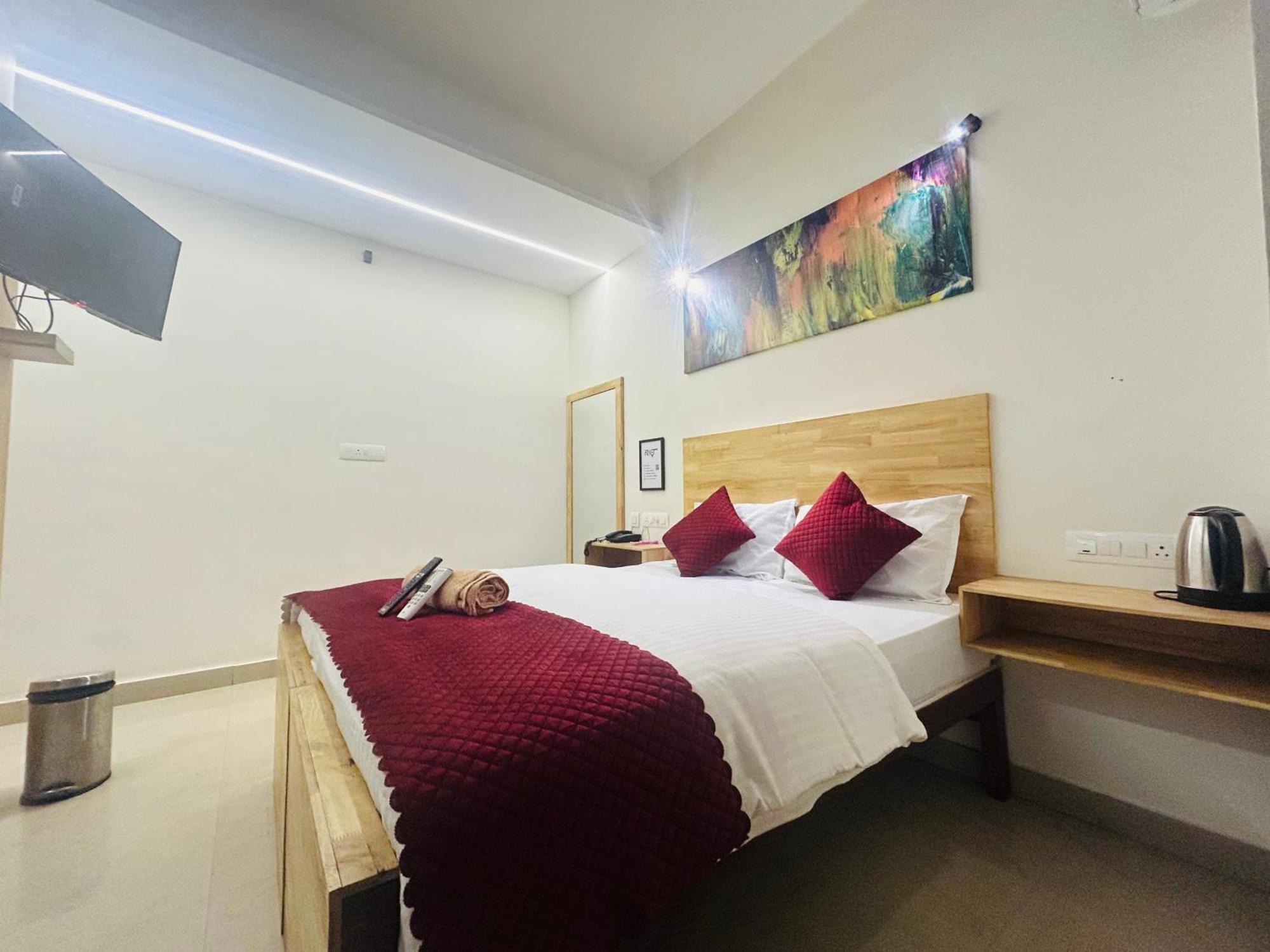 Rio Rooms Medical College Kozhikode Exterior photo